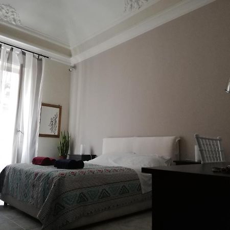 Inna'S Rooms In The History Center Catania Ngoại thất bức ảnh